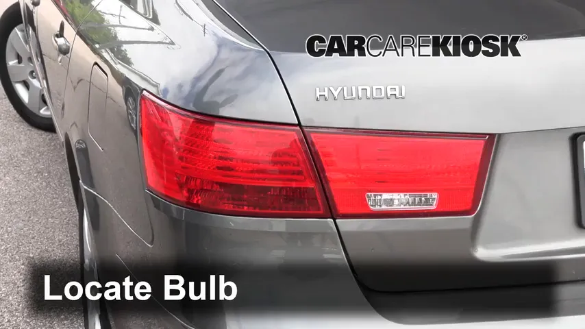 2010 Hyundai Sonata GLS 2.4L 4 Cyl. Lights Turn Signal - Rear (replace bulb)
